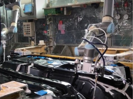 Feature Detection for Car Body Sealing robot arms controlled by VGR operating on an automotive production line