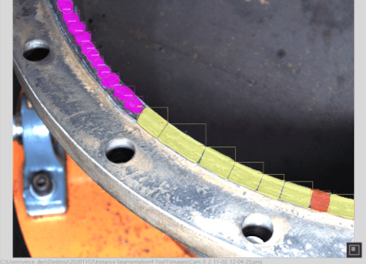 NG: Incomplete welding Close-up of an HVAC weld showing incomplete sections with SolVision AI defect detection results highlighted in pink.